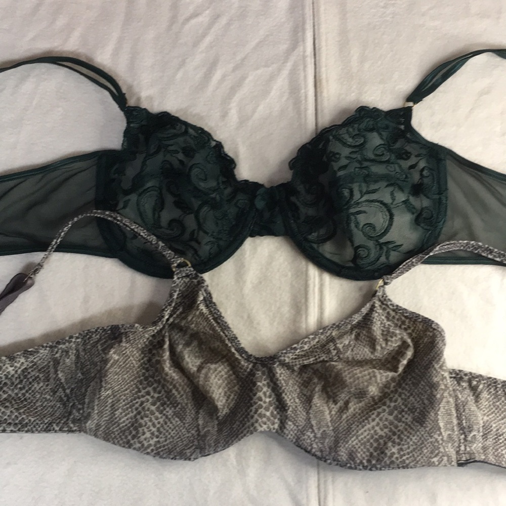 Bin 8 Bundle Of 2 Underwired Bras Adjustable Straps Green & Snake Print Size 36D